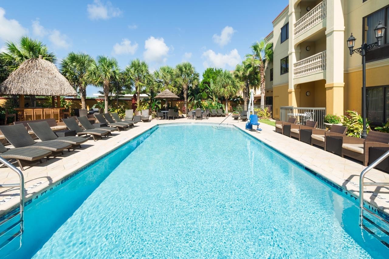 MCR Sells the Hampton Inn & Suites St. Augustine-Vilano Beach